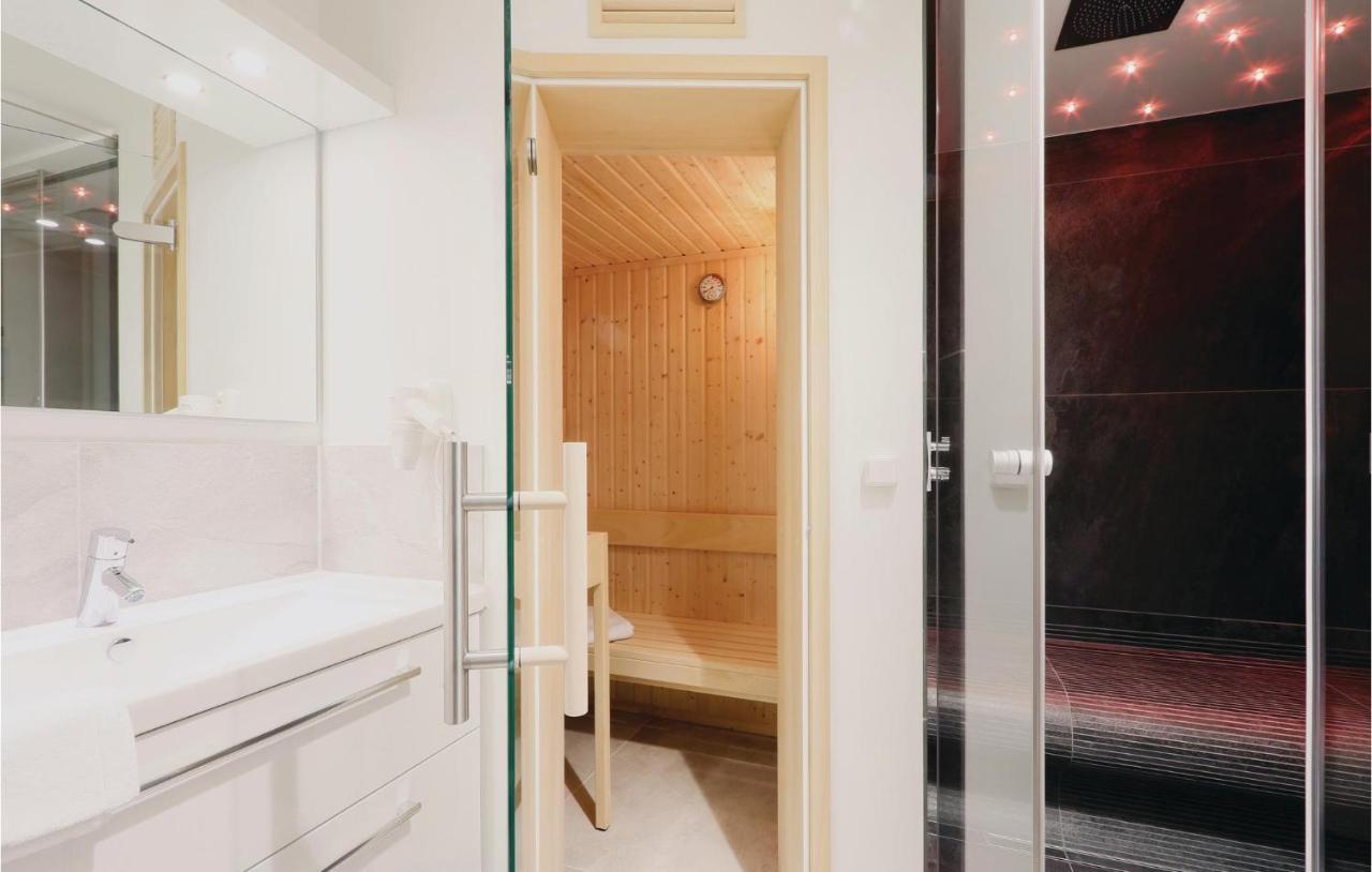Amazing Apartment In Luebeck Travemuende With Sauna Εξωτερικό φωτογραφία